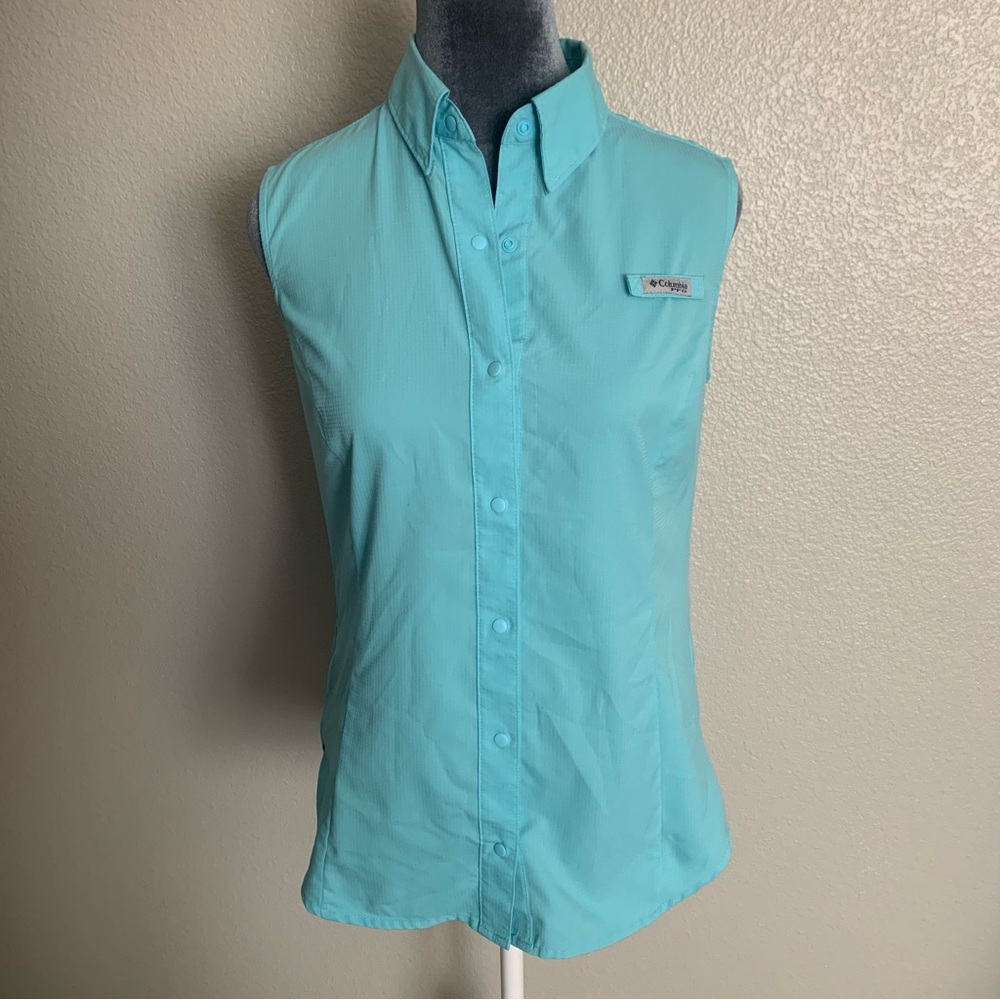 Columbia Women’s PFG Tamiami Sleeveless Blue Shirt